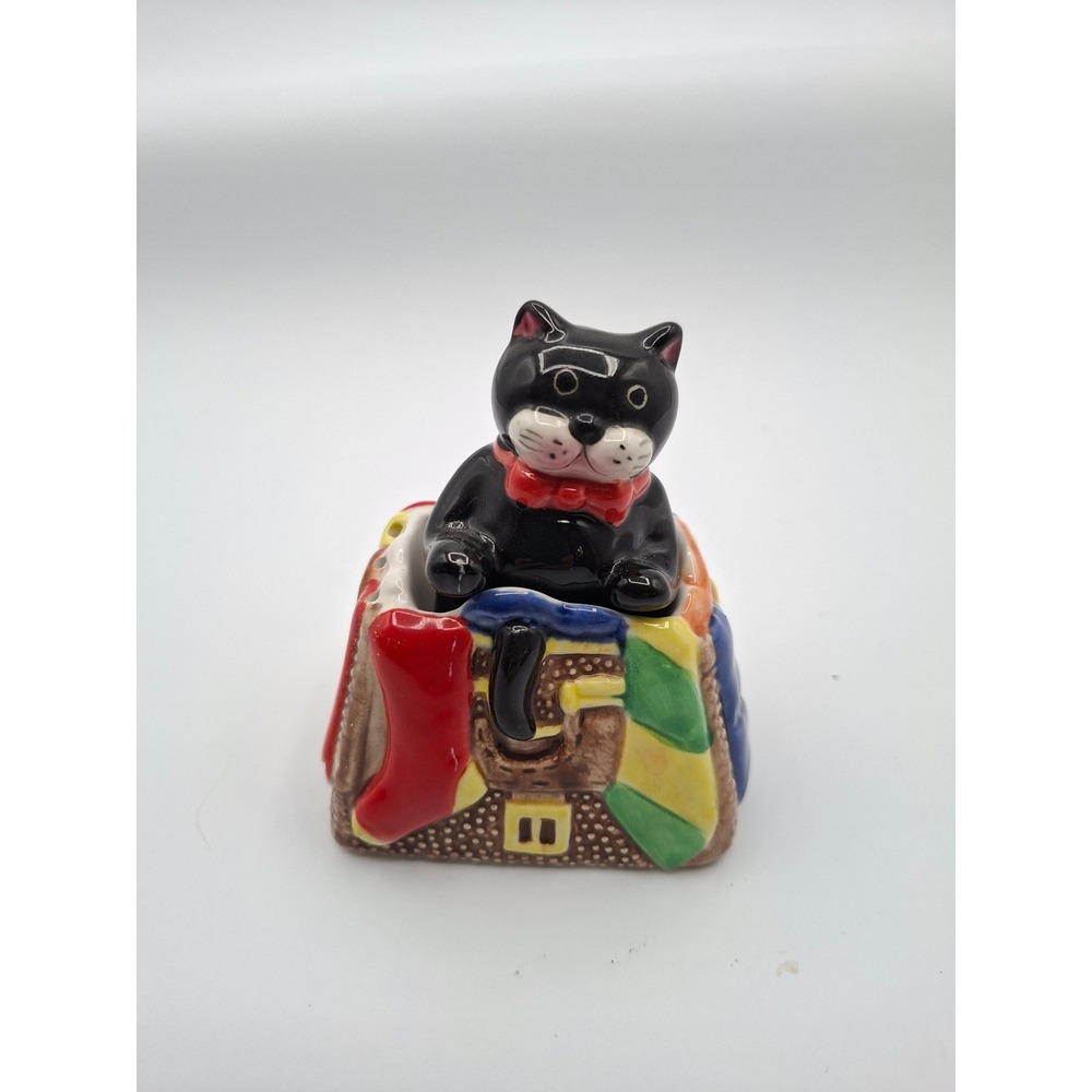 Vintage CI Ceramic Black Cat in Suitcase Salt and Pepper Shaker Set Colorful